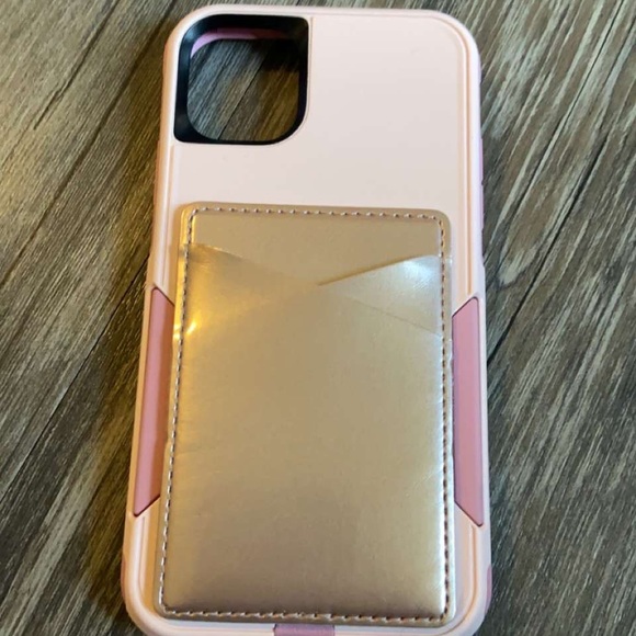 iPhone 11 otterbox case with wallet - Picture 1 of 1